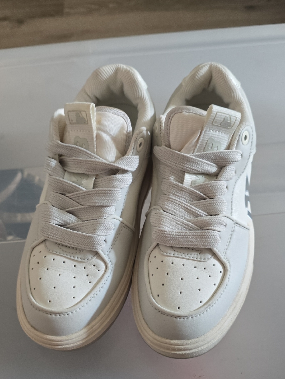 MLB Kids Off-White Lace-Up Sneakers